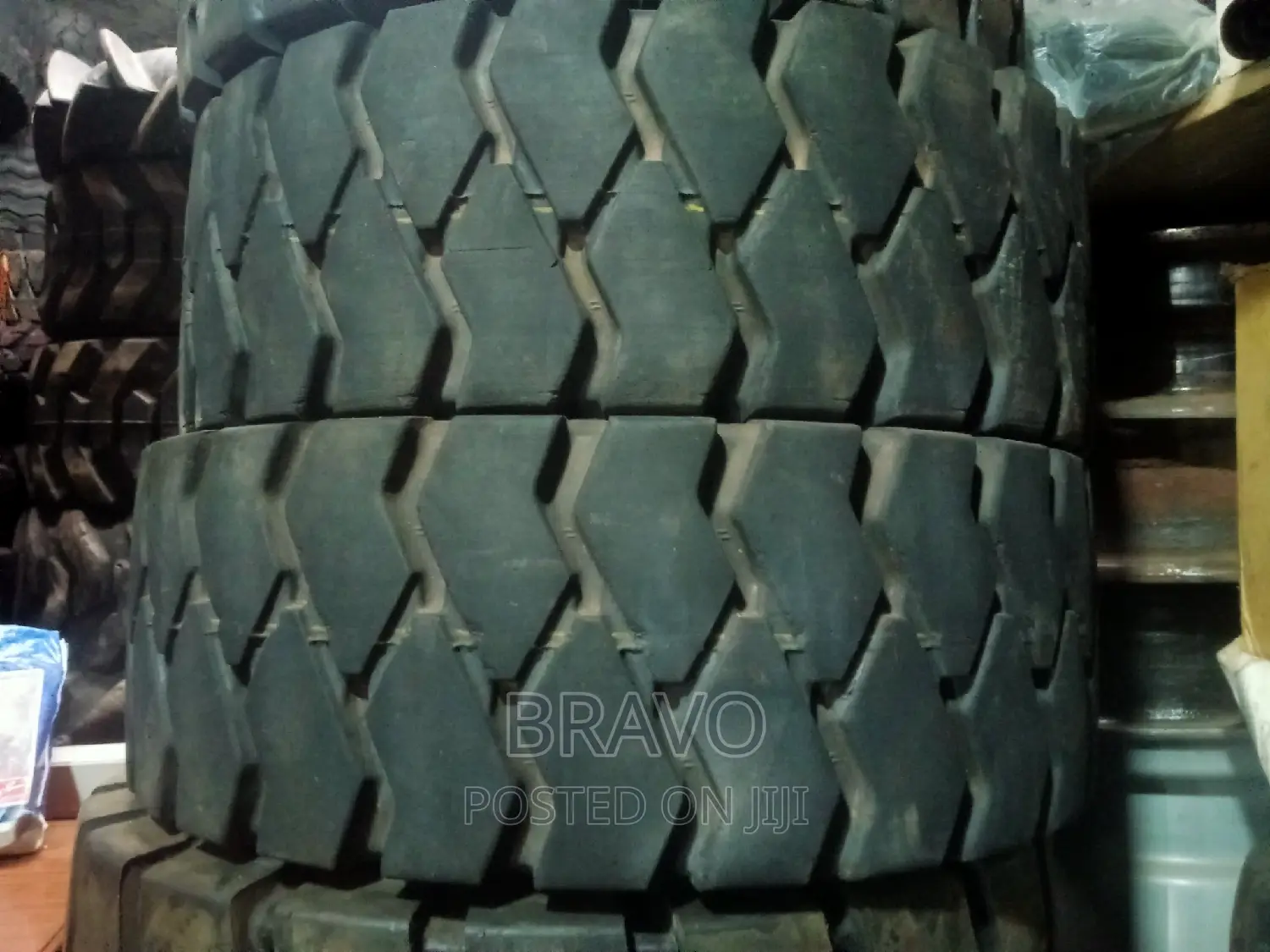 28*9-15 Tube Tyres Original for Forklift