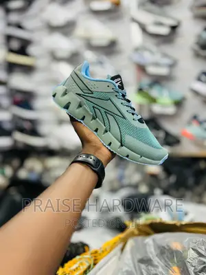 Executive Facy Sneakers