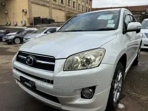 Toyota RAV4 2009 White