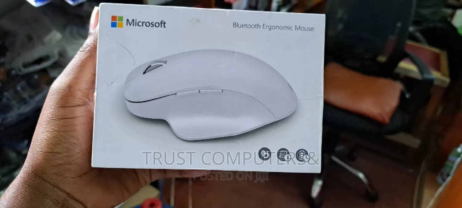Microsoft Bluetooth Mouse 1955 Up to 3 Devices