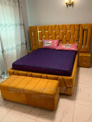 Fabric Bed / 5by6 / Wooden Bed / Classy / Best Furniture