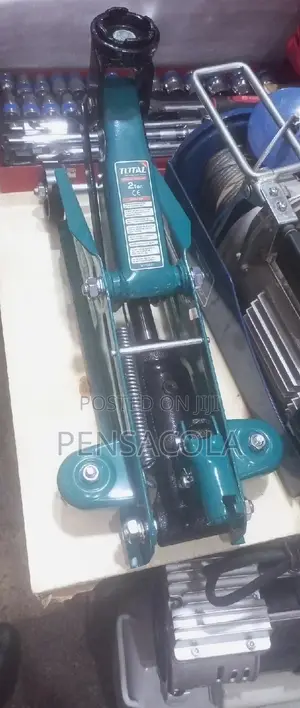 Total Car Jack