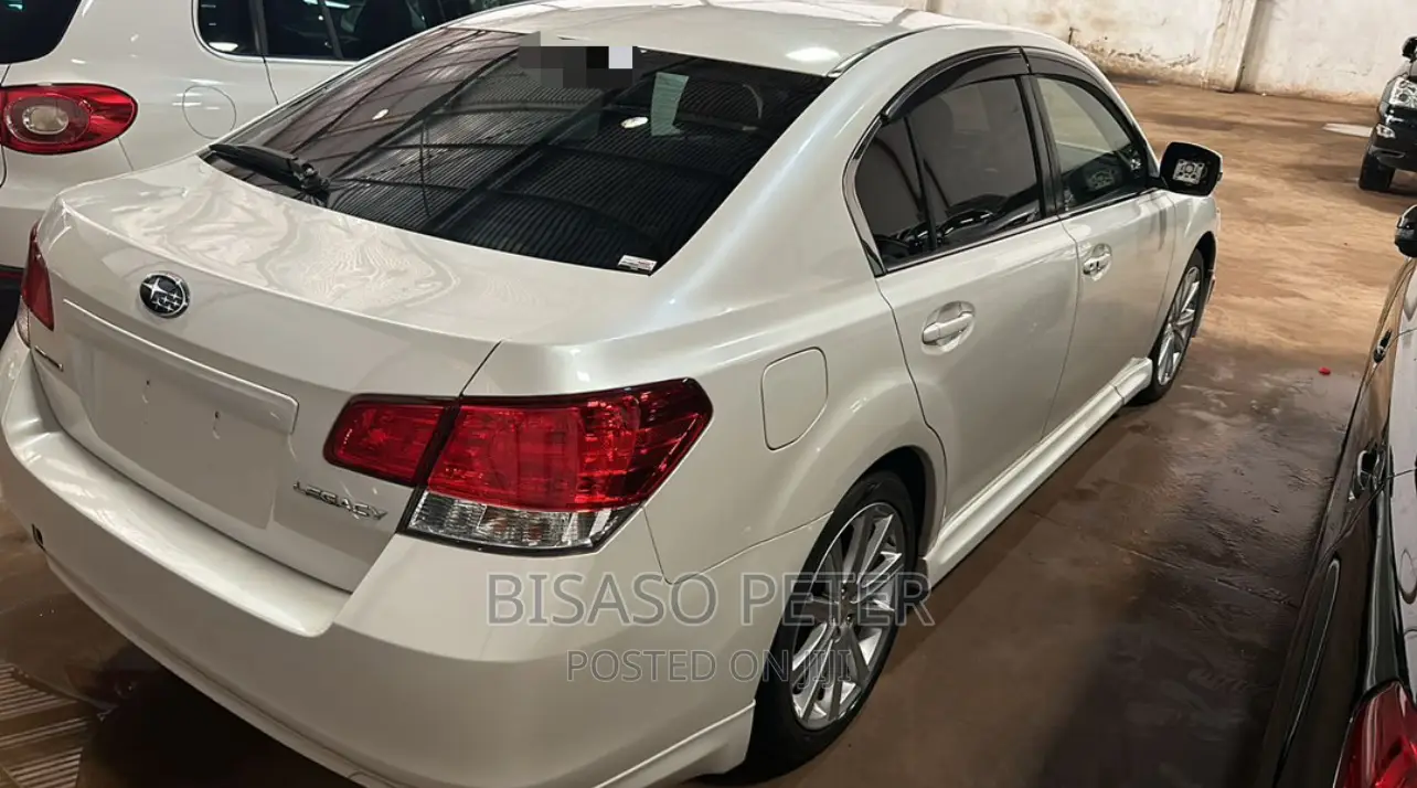 Subaru Legacy 2014 White