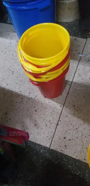 School Bucket 10litres With Lid