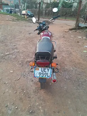 Bajaj Boxer 100 2022 Red