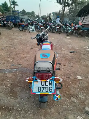 Bajaj Boxer 100 2019 Red