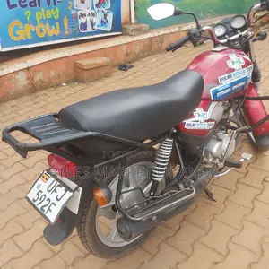 TVS HLX 125 2022 Red