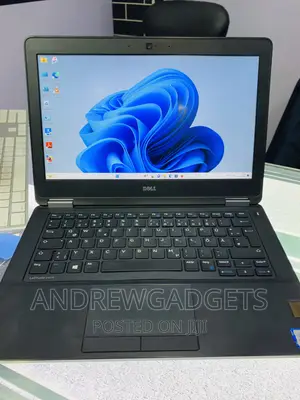 Laptop Dell Latitude E5300 8GB Intel Core I5 SSD 256GB