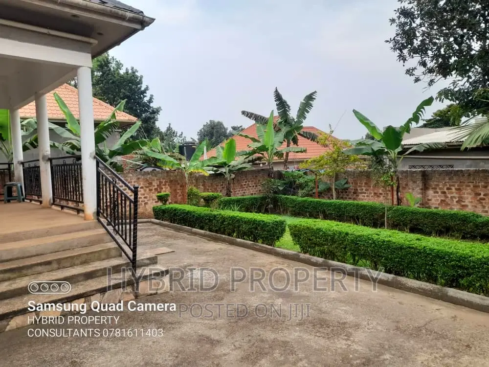 4bdrm House in Namusera~Wakiso for sale