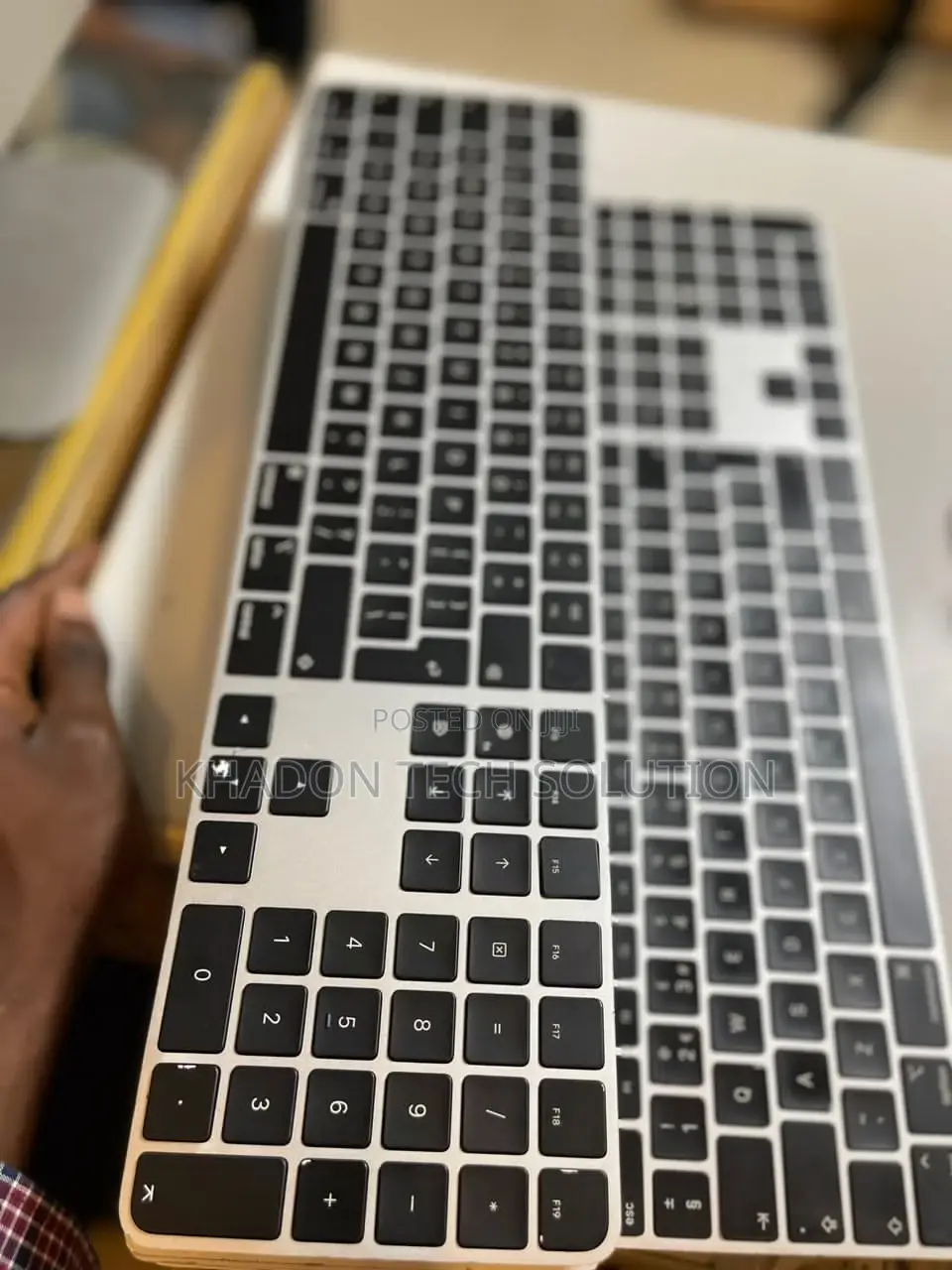 Apple Magic Keyboard 2 With Touch Id and Numeric Keypad