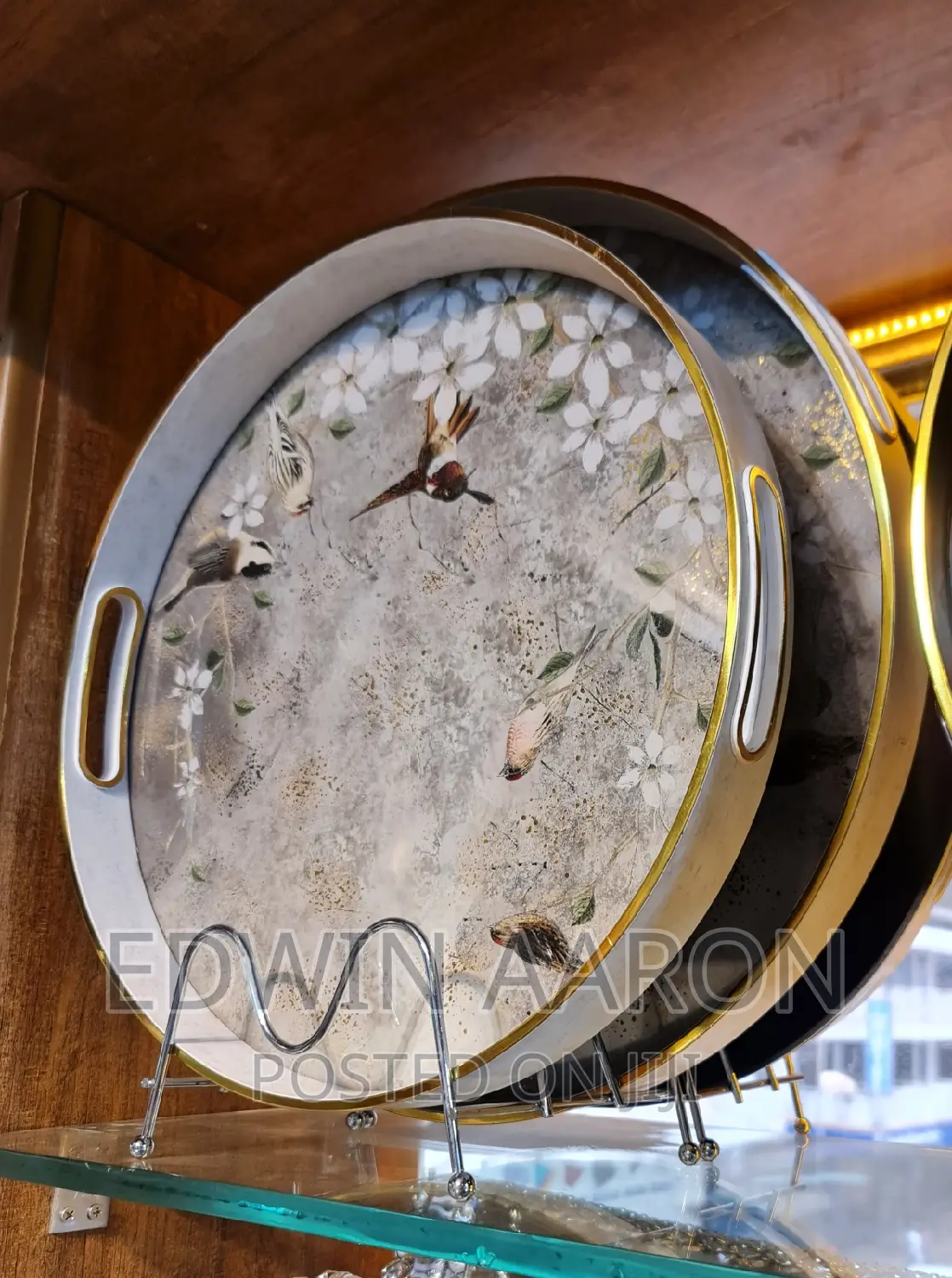 Elegant Tray Set 2pcs With a Marble Design