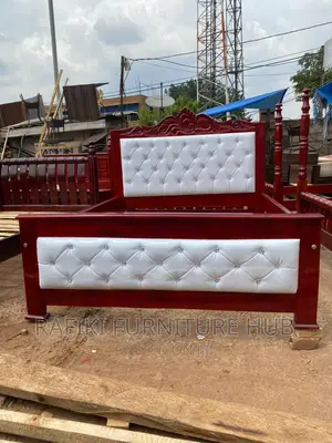 Leather Bed / Classy / 5by6 / Wooden Bed / Best Furniture