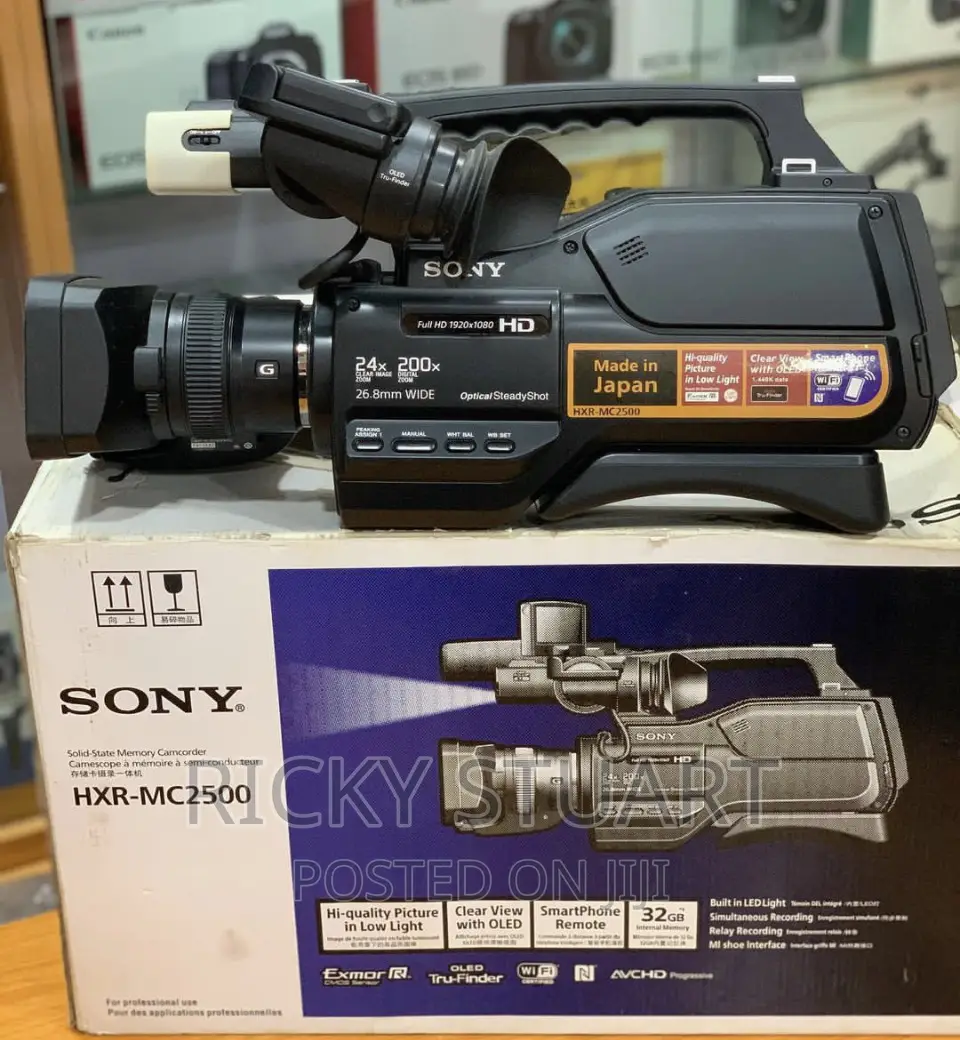 Sony HXR-MC 2500 + Stand (Heavy Duty)