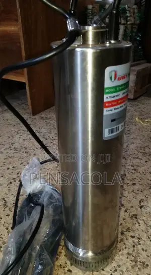 Submersible Water Pump 45m (147feet)