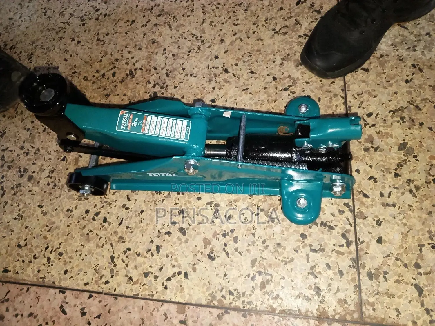 Total Hydrolic Floor Jack 2ton
