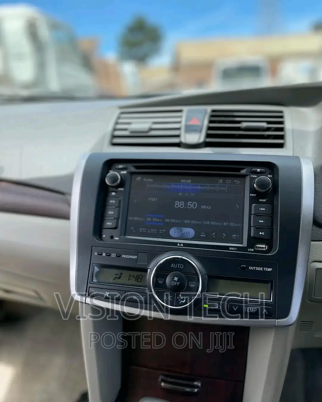 Car Universal Radio