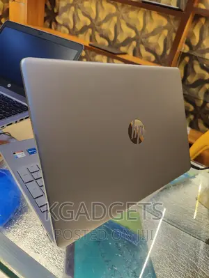 Laptop HP 15-Dy2075tg 8GB Intel Core I5 HDD+SSD 256GB