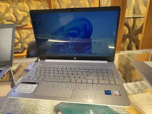 Laptop HP 15-Dy2075tg 8GB Intel Core I5 HDD+SSD 256GB