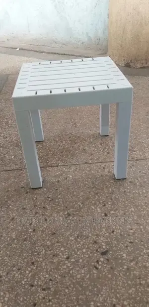Removable Stool
