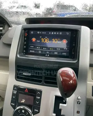 A-a Universal Radio