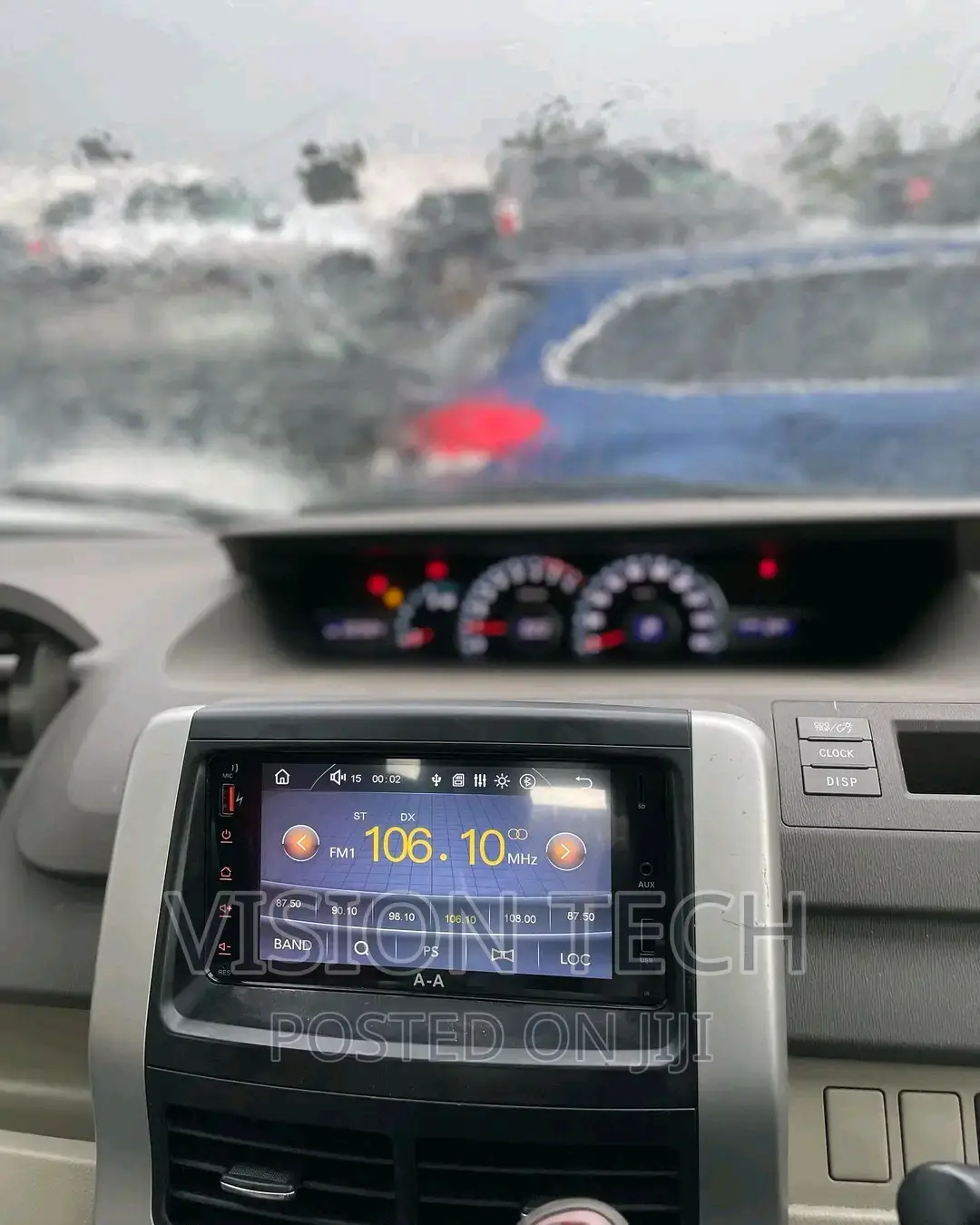 A-a Universal Radio