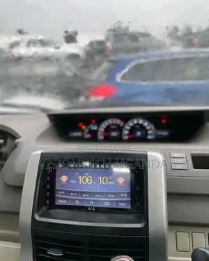 A-a Universal Radio