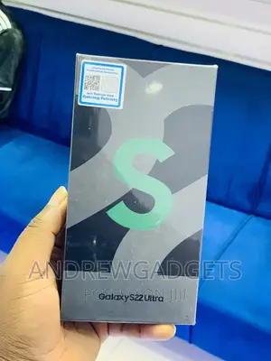 New Samsung Galaxy S22 Ultra 5G 256 GB Green