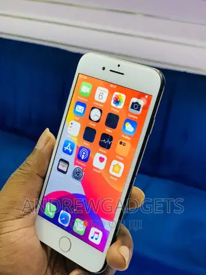 Apple iPhone 7 32 GB Black