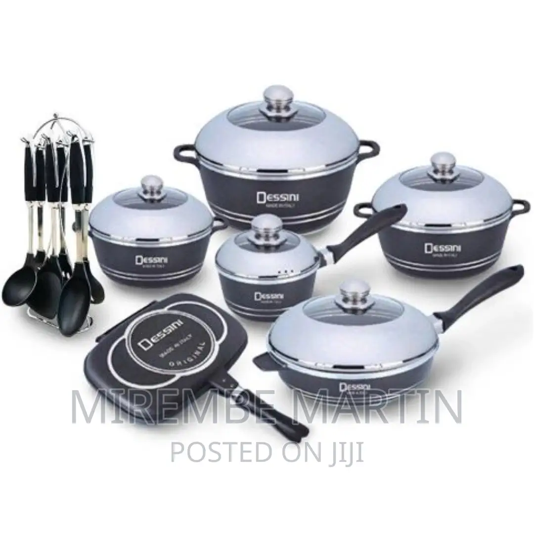 Cookware Set With a Grill Pan Frying Pan