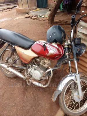 Bajaj CT 110X 2021 Red