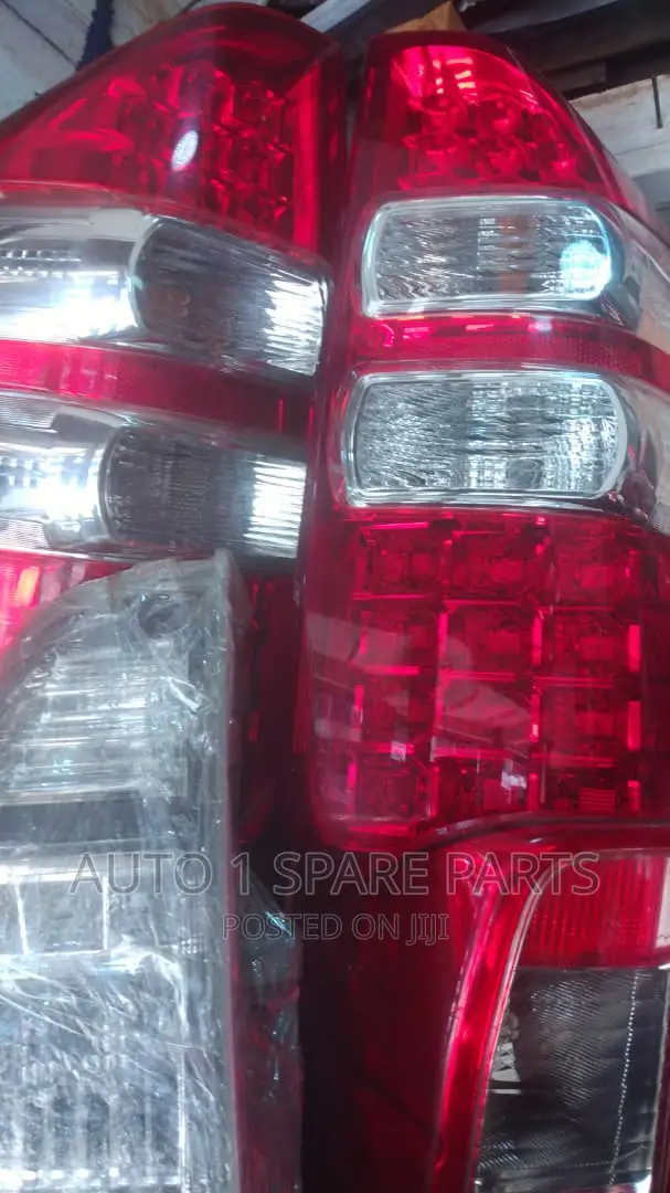 Tail Lights. Noah New Model
