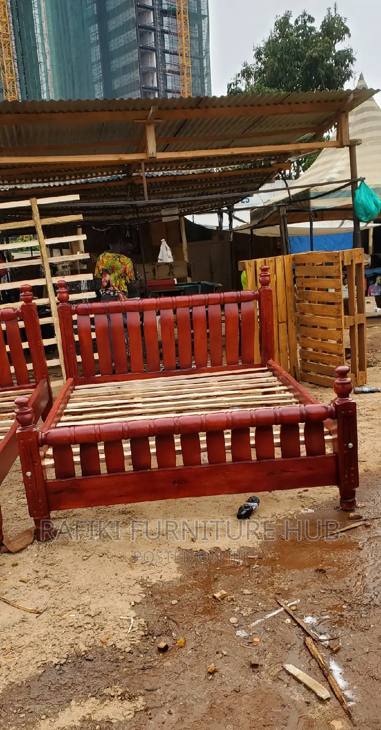 German Bed / 5by6 Bed / Wooden Bed / Good / Best Furniture