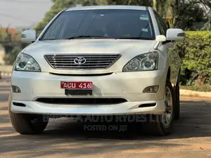 Toyota Harrier 2009 White