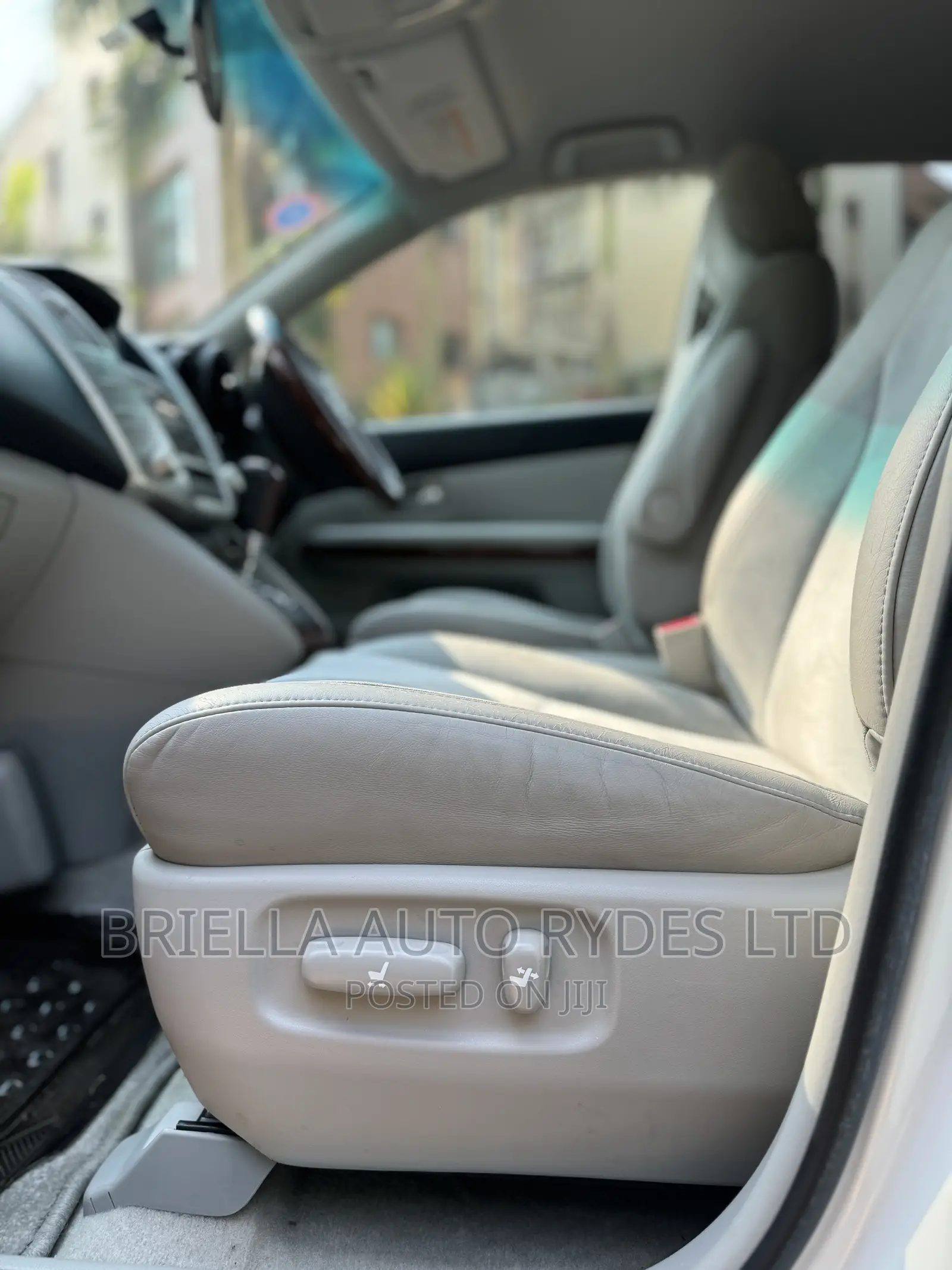 Toyota Harrier 2009 White