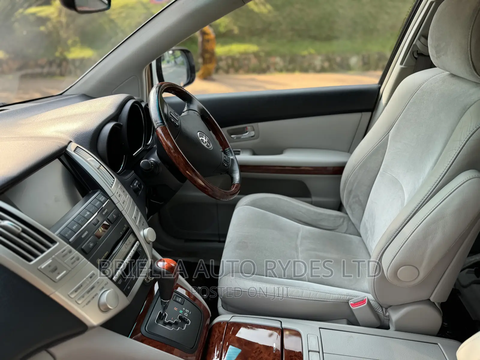 Toyota Harrier 2009 White