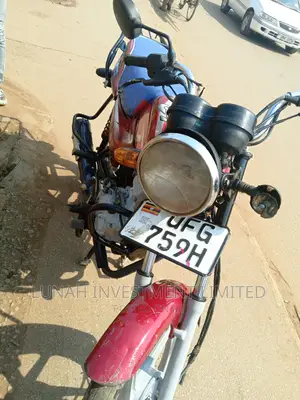 Bajaj CT 110X 2023 Red