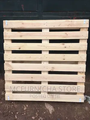 Photo - Wood Pallets