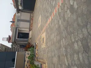 Furnished 5bdrm House in Kira for sale
