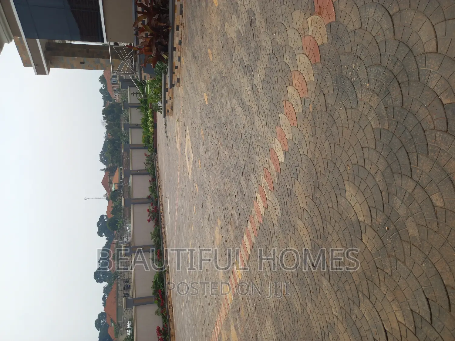 Furnished 5bdrm House in Kira for sale