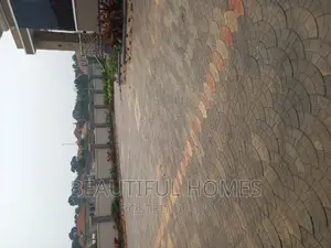 Furnished 5bdrm House in Kira for sale