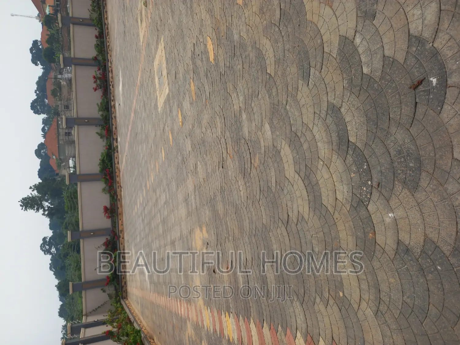 Furnished 5bdrm House in Kira for sale