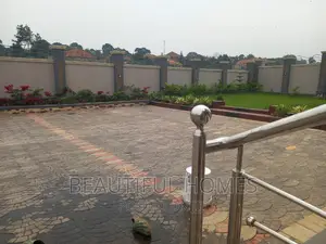 Furnished 5bdrm House in Kira for sale
