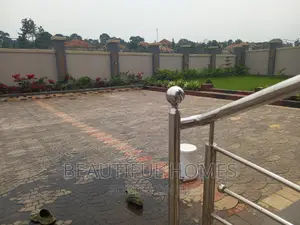 Furnished 5bdrm House in Kira for sale