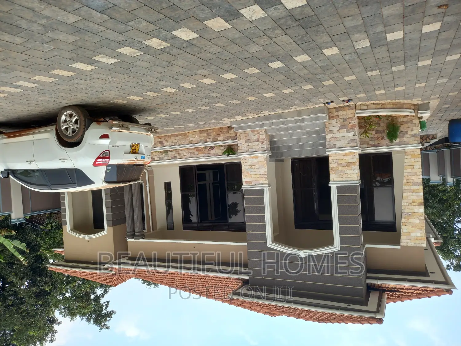 Furnished 5bdrm House in Kira for sale
