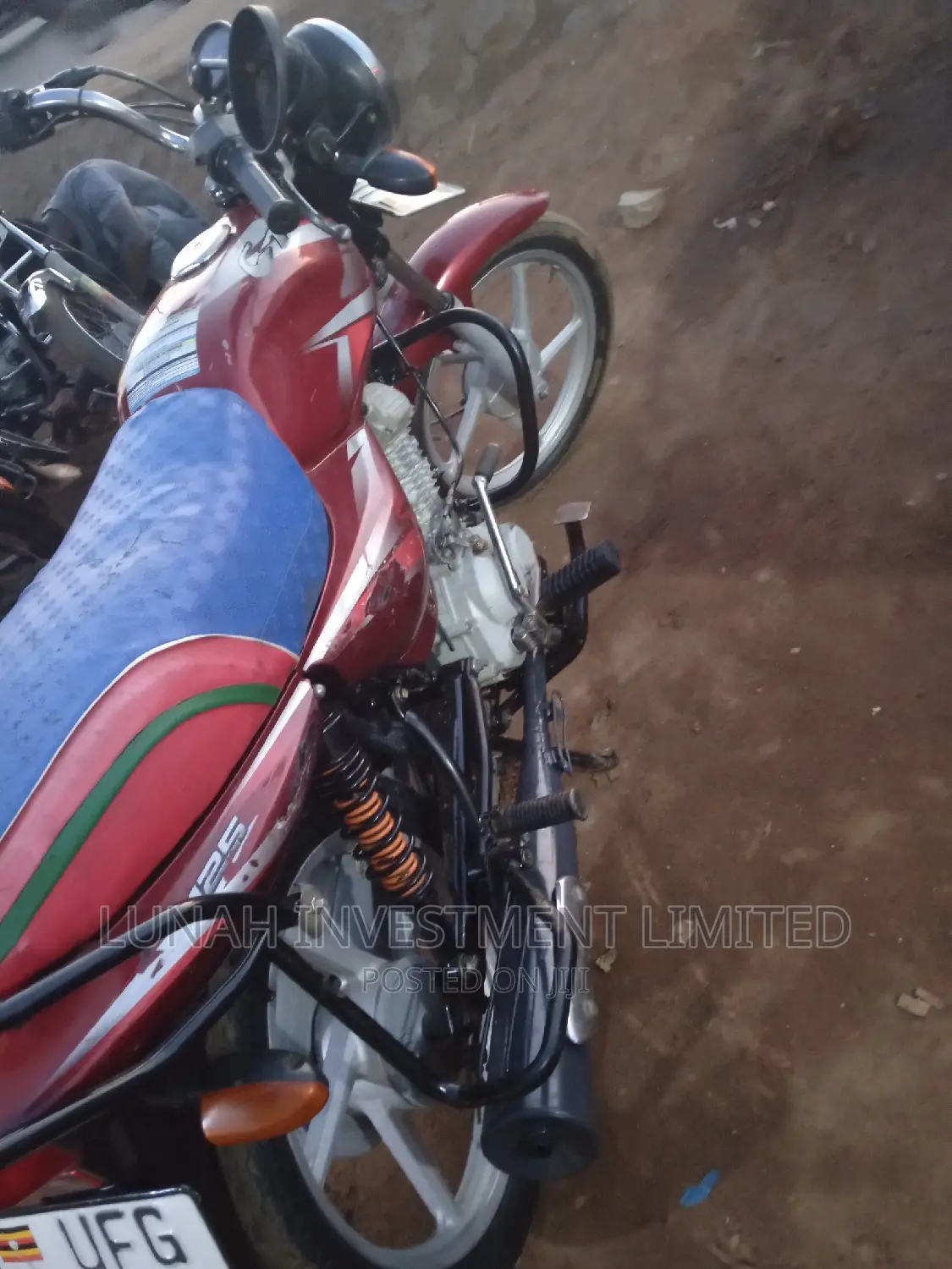 Bajaj CT 110X 2022 Red