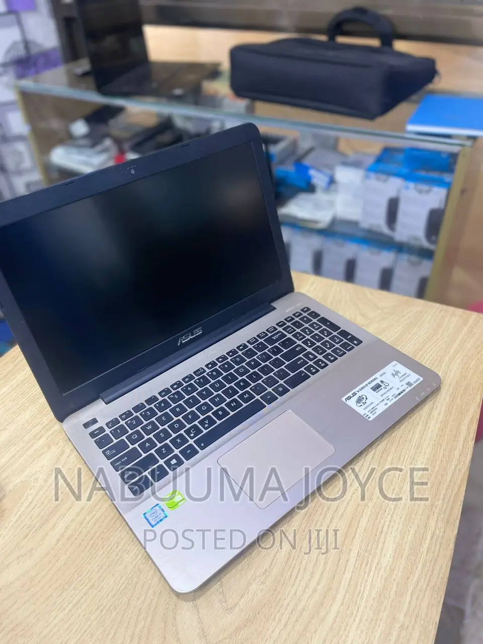 New Laptop Dell XPS 12 9250 8GB Intel Core I7 HDD 512GB