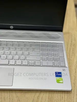 New Laptop HP Pavilion 15-Cs3063cl 8GB Intel Core I7 HDD+SSD 1T