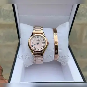 Women's Stylish Watch Plus Bracelet
