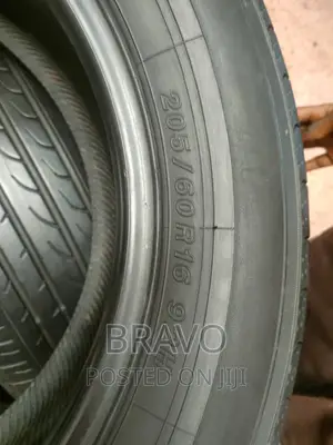 205/60r16 Good Condition for Ractis.