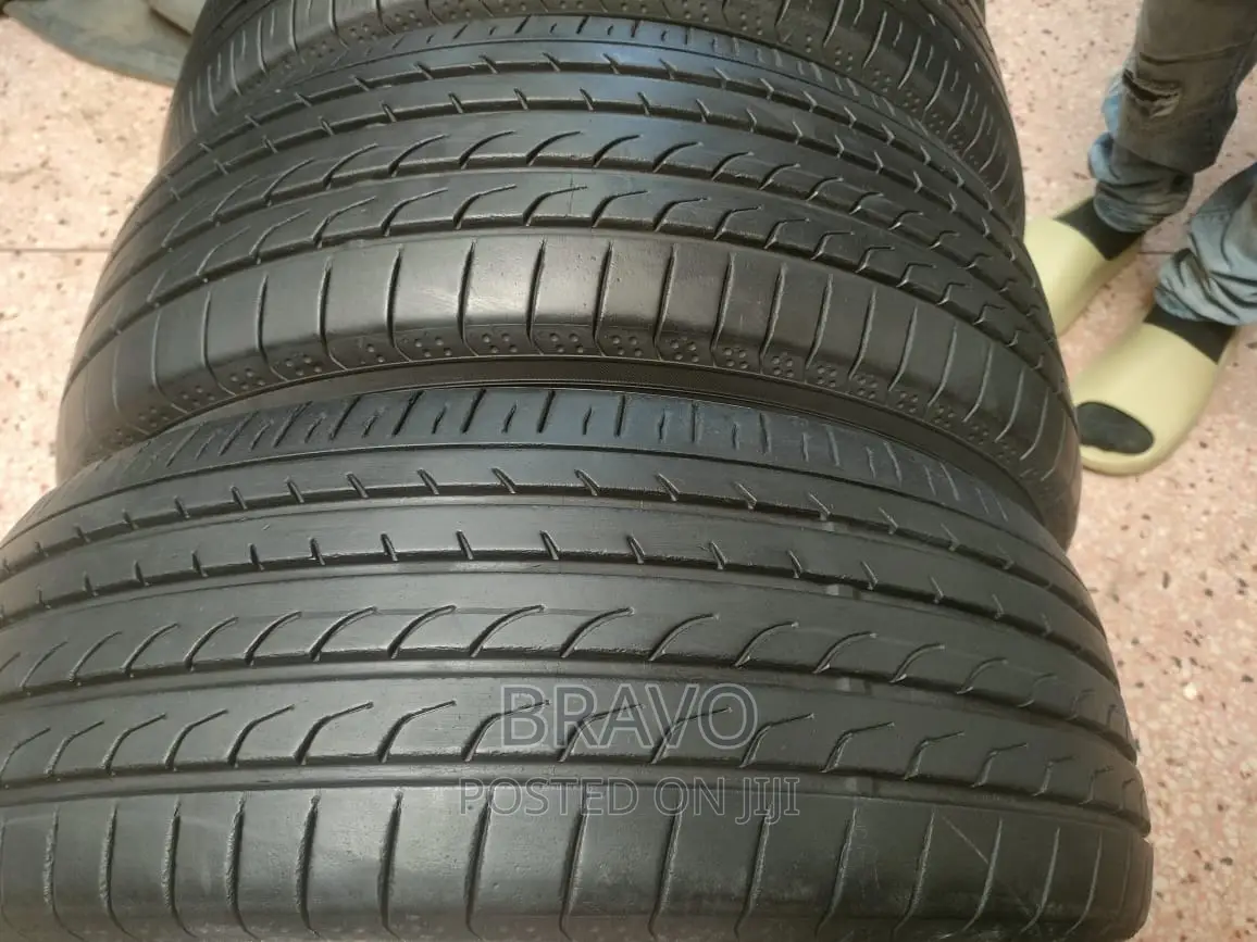 205/60r16 Good Condition for Ractis.